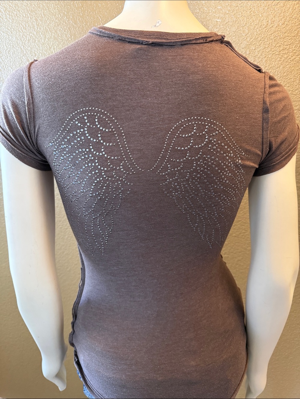 Rhinestone Angel Wing Short Sleeve Tee - Brown Heather
